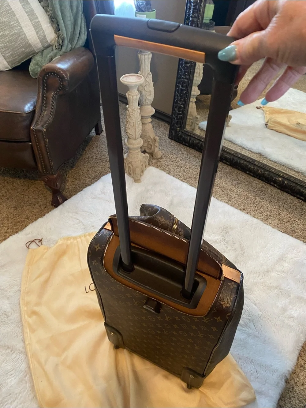 Louis Vuitton Monogram Canvas rolling Travel Bag with Natural Vachetta Trim